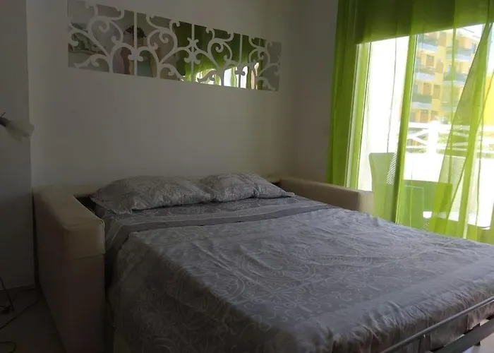 Apartamento Con Vistas Al Mar, Piscina Y Wifi